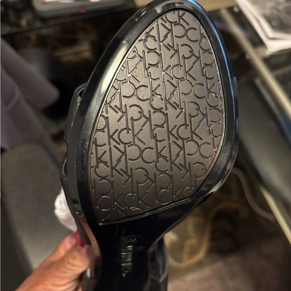 Calvin Klein Black Leather Heels – 9M - Picture 5 of 6